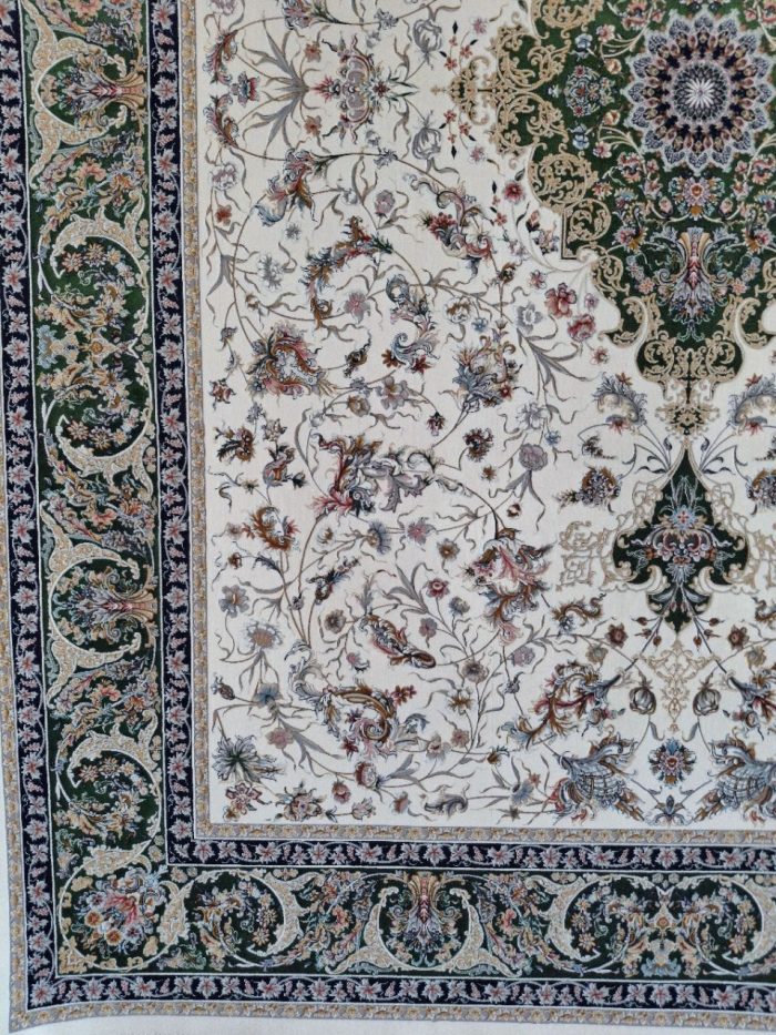 خرید فرش ماشینی ۱۲۰۰ شانه طرح اصفهان سبز 6