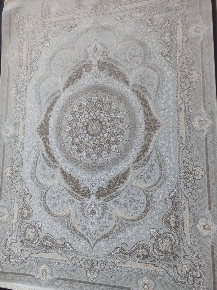 خرید فرش ماشینی ۱۲۰۰ شانه برجسته طرح ثمین رنگ یخی 8